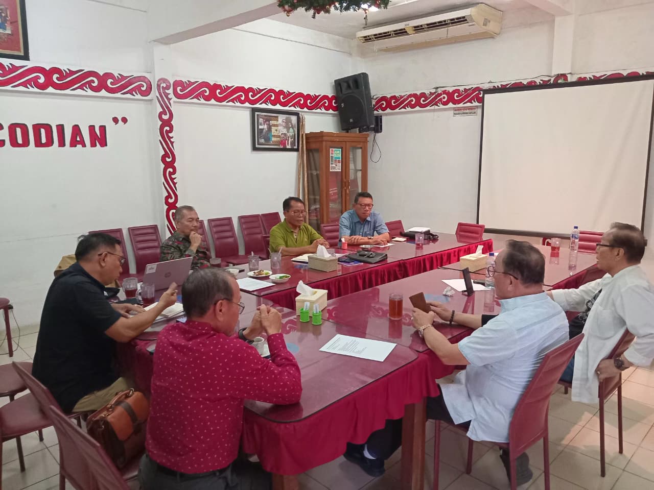 Rapat Kedua Dewan Pimpinan Pusat PPRPI di Lapo Codian Cawang Membahas Pembangunan Monumen Tugu